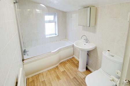 2 bedroom Terraced House to let in South Street, Stanground, Peterborough, PE2