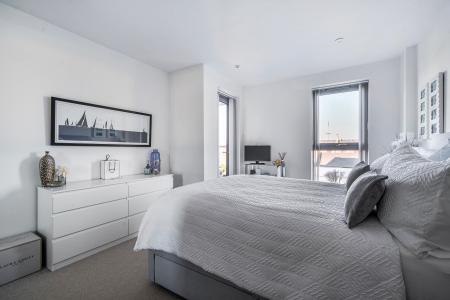 1 bedroom Flat for sale in Discovery Road, Plymouth, PL1