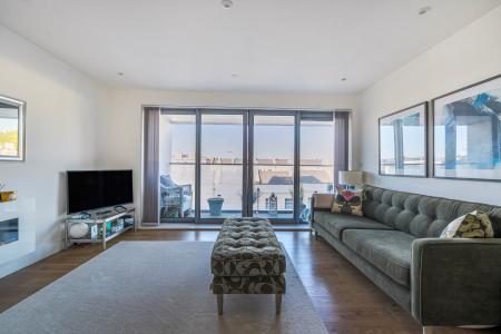 1 bedroom Flat for sale in Discovery Road, Plymouth, PL1