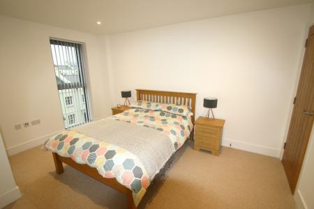 1 bedroom Flat for sale in Discovery Road, Plymouth, PL1
