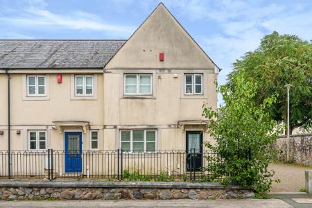 3 bedroom End of terrace house for sale in Longfield Place, Freedom Fields, Plymouth, PL4