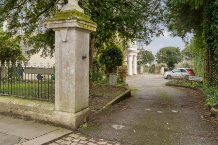 2 bedroom Flat for sale in Wingfield Road, Stoke, Plymouth, PL3