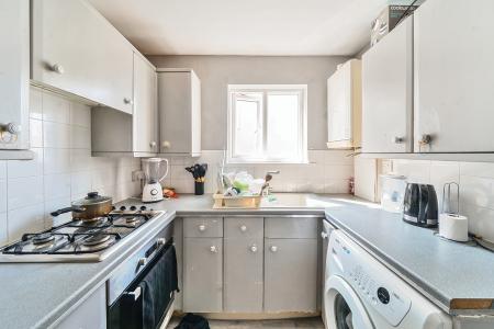 1 bedroom Flat for sale in Barton Avenue, Keyham, Plymouth, PL2