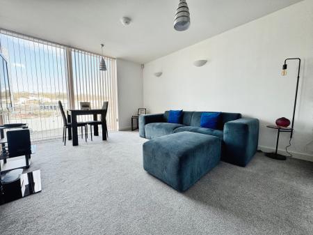 2 bedroom Flat for sale in East Quay House