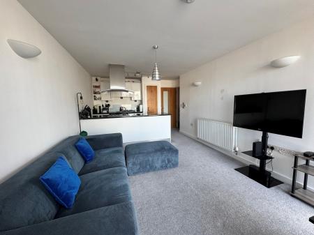 2 bedroom Flat for sale in East Quay House