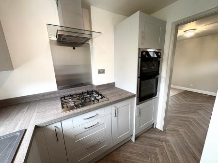 3 bedroom Terraced House to let in Chapel Street, Callington, PL17