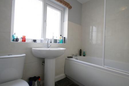 2 bedroom Terraced House to let in Lanhydrock Road, St. Judes, Plymouth, PL4