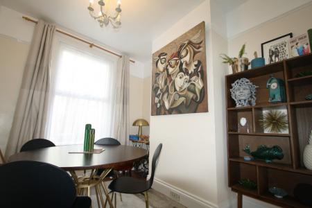 2 bedroom Terraced House to let in Lanhydrock Road, St. Judes, Plymouth, PL4