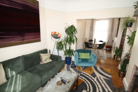 2 bedroom Terraced House to let in Lanhydrock Road, St. Judes, Plymouth, PL4