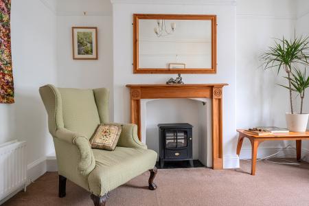 3 bedroom End of terrace house for sale in West Hill Road