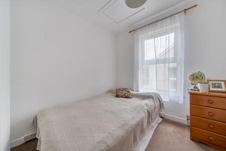 3 bedroom End of terrace house for sale in West Hill Road