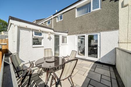 2 bedroom Terraced House for sale in Kipling Gardens
