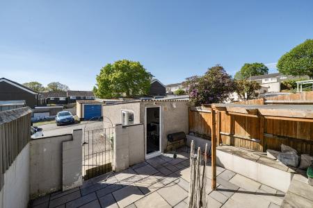 2 bedroom Terraced House for sale in Kipling Gardens