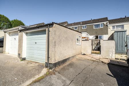 2 bedroom Terraced House for sale in Kipling Gardens