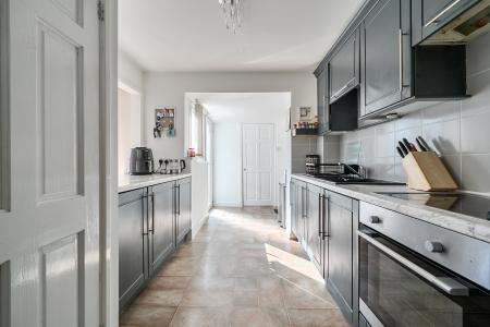 2 bedroom Terraced House for sale in Kipling Gardens