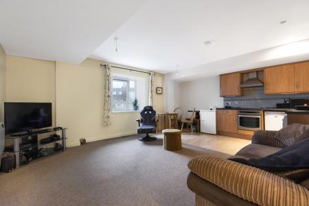 1 bedroom Flat to let in Latitude 52