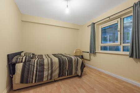 1 bedroom Flat to let in Latitude 52
