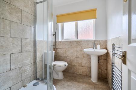 2 bedroom Terraced House for sale in Laira Bridge Road
