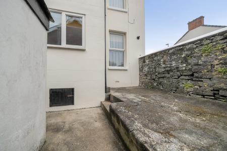 2 bedroom Terraced House for sale in Laira Bridge Road