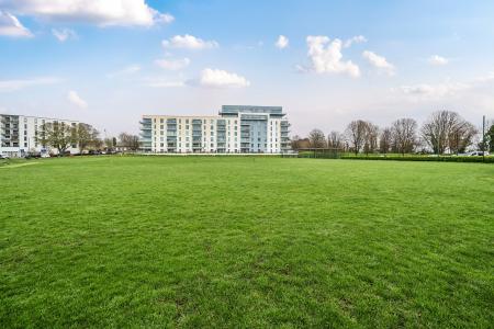 2 bedroom Flat to let in Boundary House, Mount Wise, Plymouth, PL1