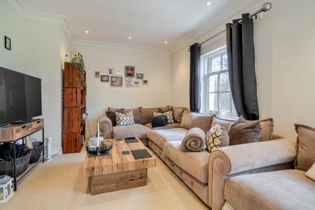 2 bedroom Flat to let in Boundary House, Mount Wise, Plymouth, PL1