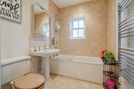 2 bedroom Flat to let in Boundary House, Mount Wise, Plymouth, PL1