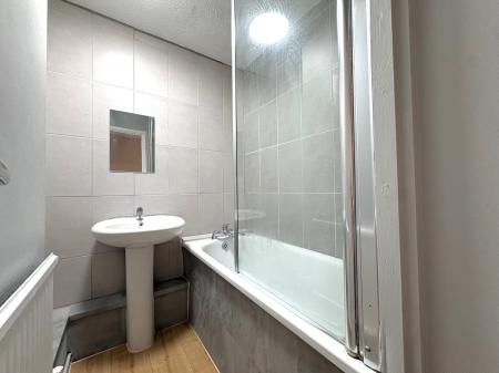 3 bedroom Maisonette to let in Vaagso Close, Devonport, Plymouth, PL1