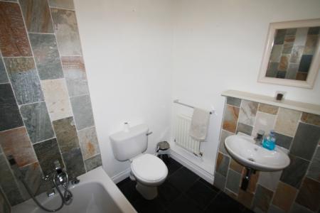 3 bedroom Terraced House to let in Ramsey Gardens, Manadon Park, Plymouth, PL5