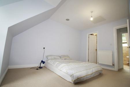 3 bedroom Terraced House to let in Ramsey Gardens, Manadon Park, Plymouth, PL5