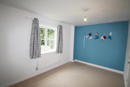 3 bedroom Terraced House to let in Ramsey Gardens, Manadon Park, Plymouth, PL5
