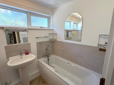 2 bedroom Terraced House to let in St Peters Road, Manadon, Plymouth, PL5