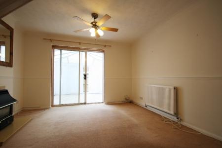 2 bedroom Terraced House to let in Great Park Close, Plympton, Plymouth, PL7