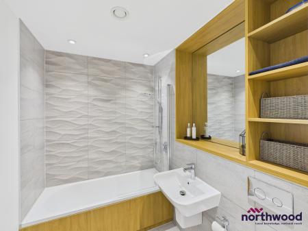1 bedroom Flat for sale in Kingdom Street, Quadrant Wharf, Plymouth, PL1