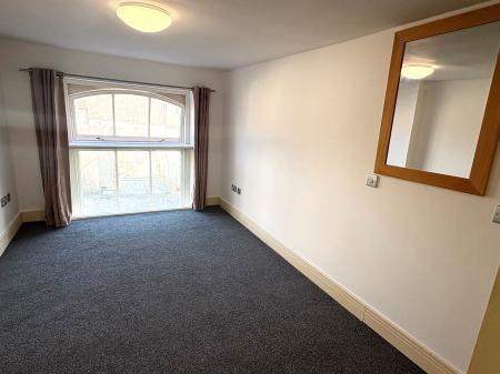 1 bedroom Flat to let in Regent Street, City Centre, Plymouth, PL4