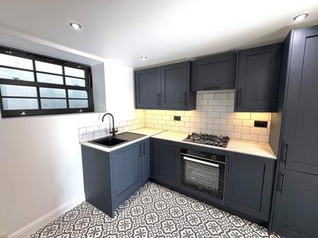3 bedroom Detached house to let in Priory Road, Lower Compton, Plymouth, PL3