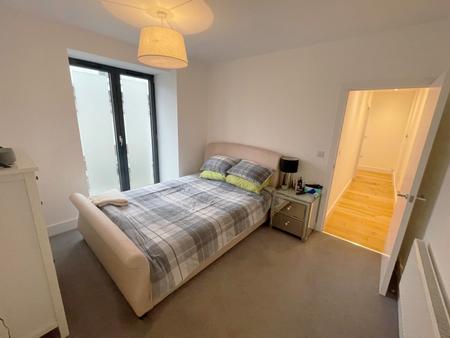 2 bedroom Flat to let in Elliot Street, The Hoe, Plymouth, PL1