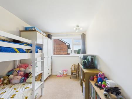 2 bedroom Flat for sale in East Lodge Park, Farlington, Portsmouth, PO6