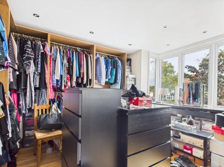 4 bedroom Semi-detached house for sale in Aberdare Avenue, Drayton, Portsmouth, PO6