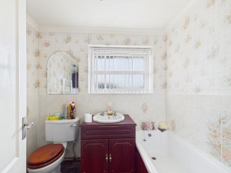 3 bedroom Semi-detached house for sale in Aldsworth Gardens, Drayton, Portsmouth, PO6