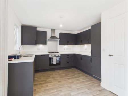 3 bedroom Semi-detached house for sale in Flint Avenue, Bedhampton, Havant, PO9