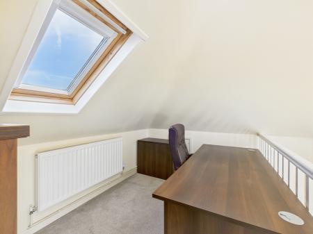 2 bedroom Flat for sale in Havant Road, Drayton, Portsmouth, PO6