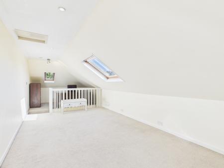 2 bedroom Flat for sale in Havant Road, Drayton, Portsmouth, PO6