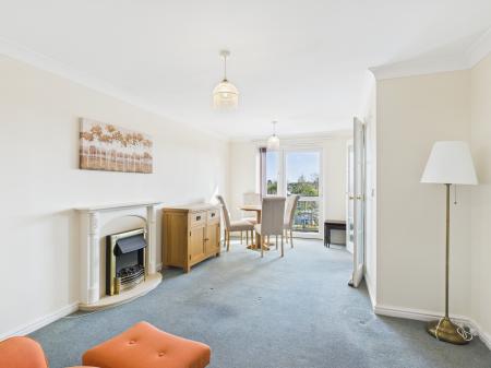 1 bedroom Retirement property for sale in Havant Road, Cosham, Portsmouth, PO6