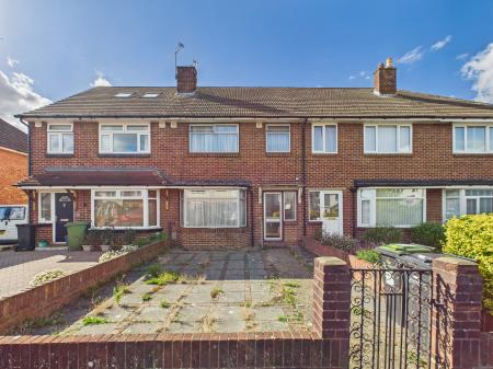3 bedroom Terraced House for sale in Invergordon Avenue, Drayton, Portsmouth, PO6