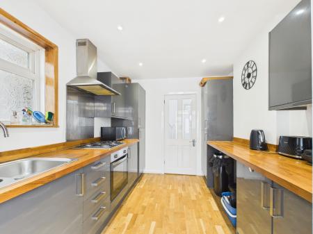 3 bedroom Semi-detached house for sale in Oak Road, Fareham, PO15