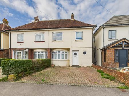 3 bedroom Semi-detached house for sale in Oak Road, Fareham, PO15