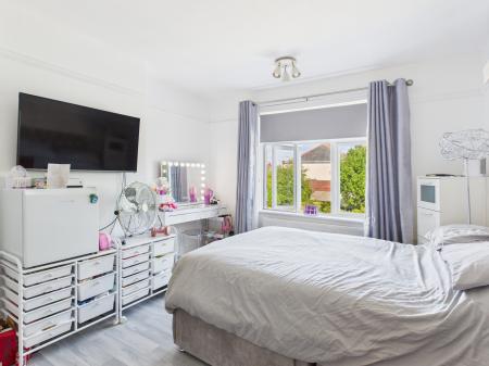 3 bedroom Terraced House for sale in Salisbury Road, Cosham, Portsmouth, PO6