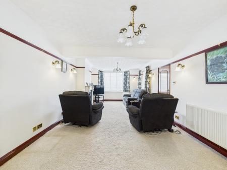 4 bedroom Semi-detached house for sale in The Causeway, Portchester, Fareham, PO16