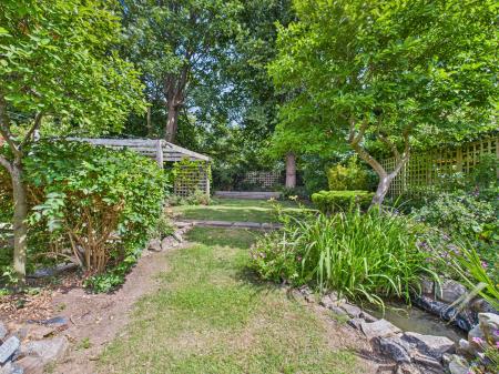 4 bedroom Semi-detached house for sale in The Causeway, Portchester, Fareham, PO16