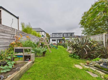 4 bedroom Semi-detached house for sale in Uplands Road, Drayton, Portsmouth, PO6